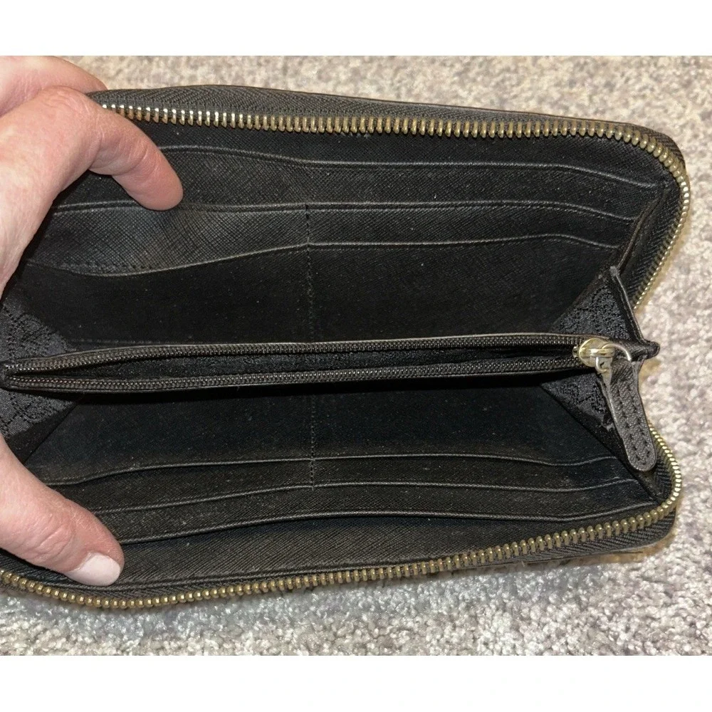 Michael Kors Wallet‎ Croc Embossed Black Zip-around Gold Zipper